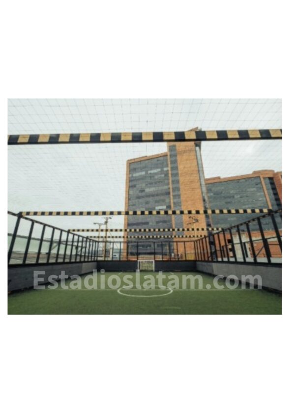 cerramientos para canchas de fútbol en malla de nylon alta resistencia